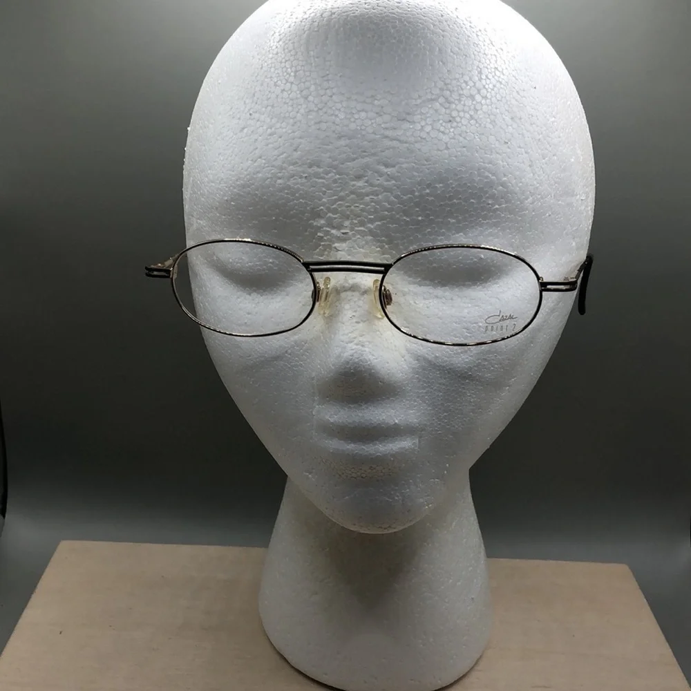 Vintage CAZAL Germany  Mod1142 49-20-135 Oval Gold Full Rim Glasses Classy